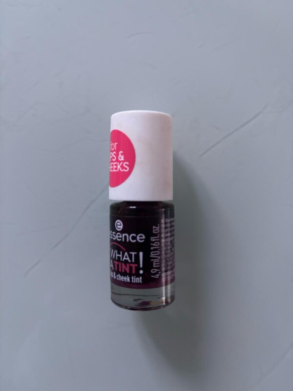 red tint from essence