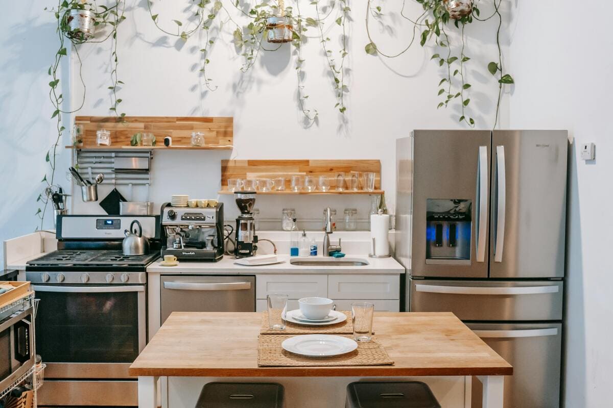 Old vs modern kitchens